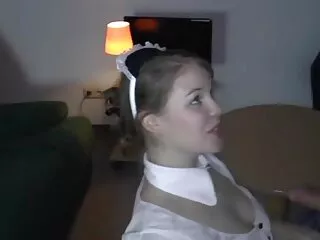 EmmaJ Striptease বাবা মেয়ে চোদাচুদি ভিডিও